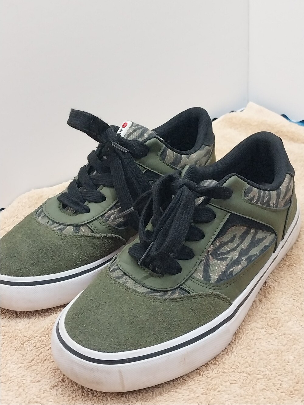 Airwalk Kids Olive Green Camo Lace-Up Sneakers